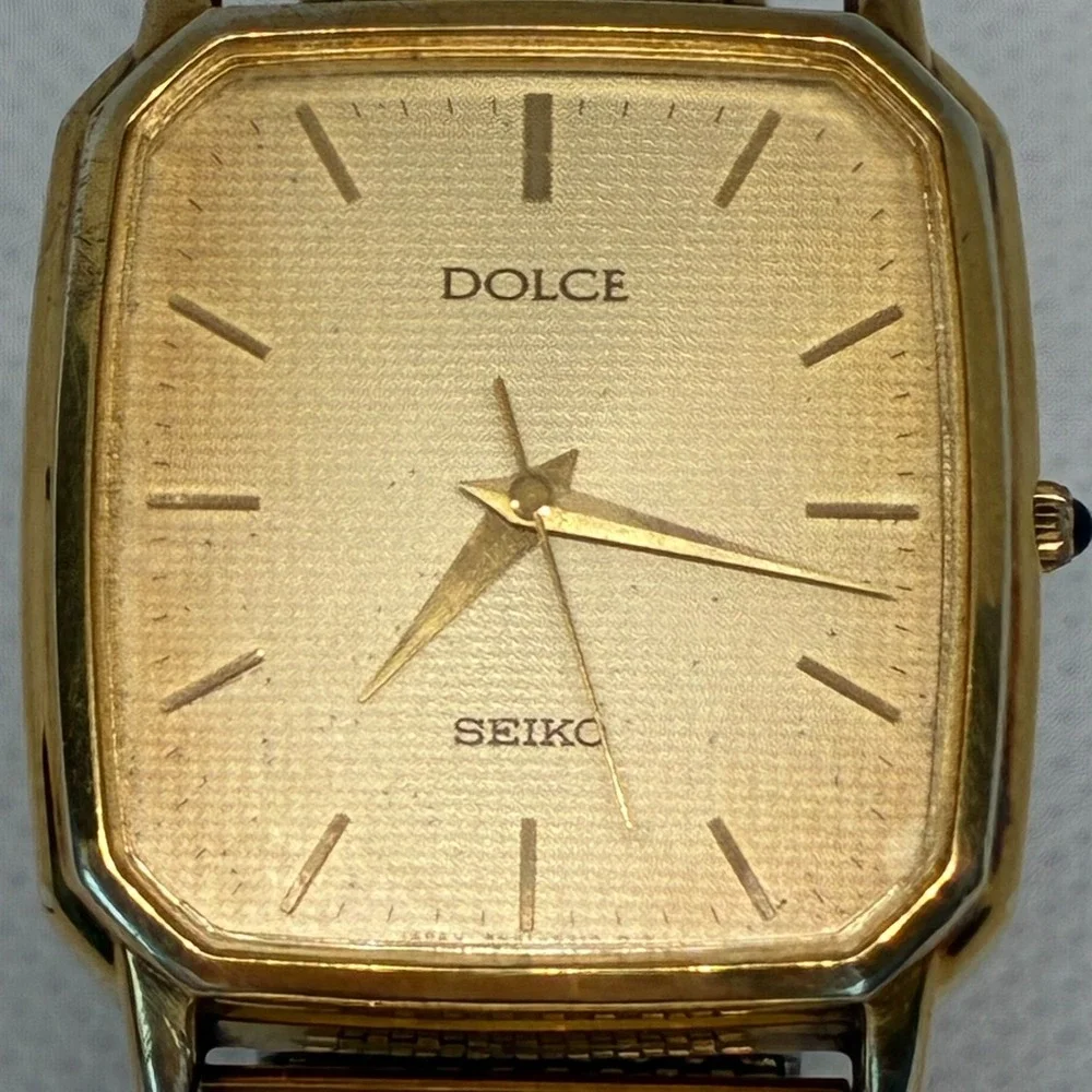 Seiko Dolce 8N41-5120 Men Watch Gold Tone Linen Dial Tank Square Mesh Band